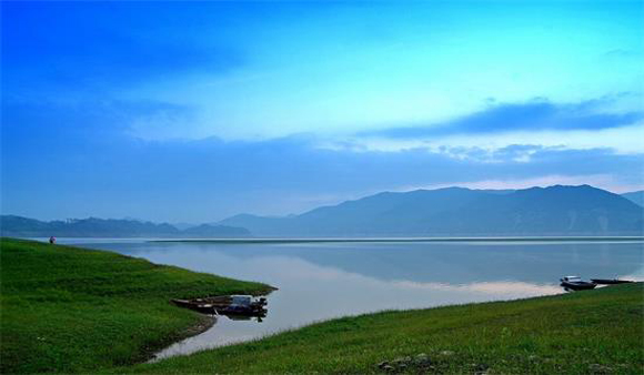 爱情产业热潮初现，影视 婚庆特色小镇或将出炉