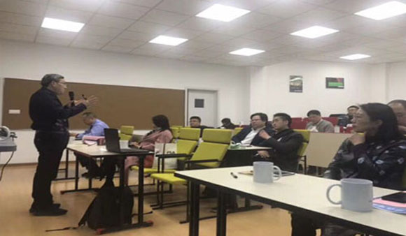 飙马首席策划师何其琛应邀出席同济大学中国特色小镇研讨会