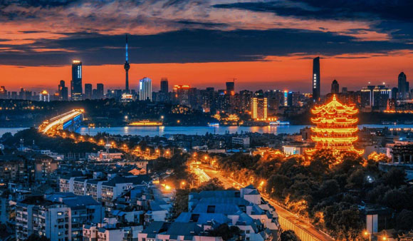 如何认识特色小镇应承担的使命？