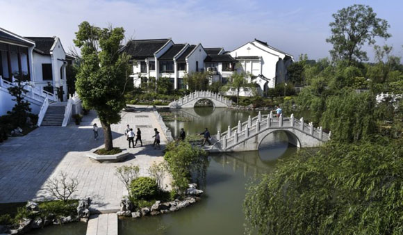 不能独树一帜，就难为特色小镇