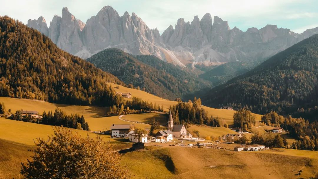 2024海南商业亮了：太古里、大悦城、龙湖天街“海岛首秀”，正面厮杀！