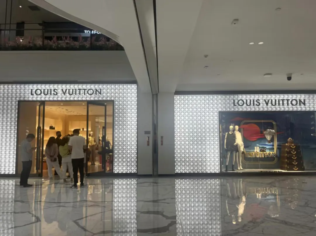 北京三里屯太古里们，“躺着赚钱”的时代已经过去