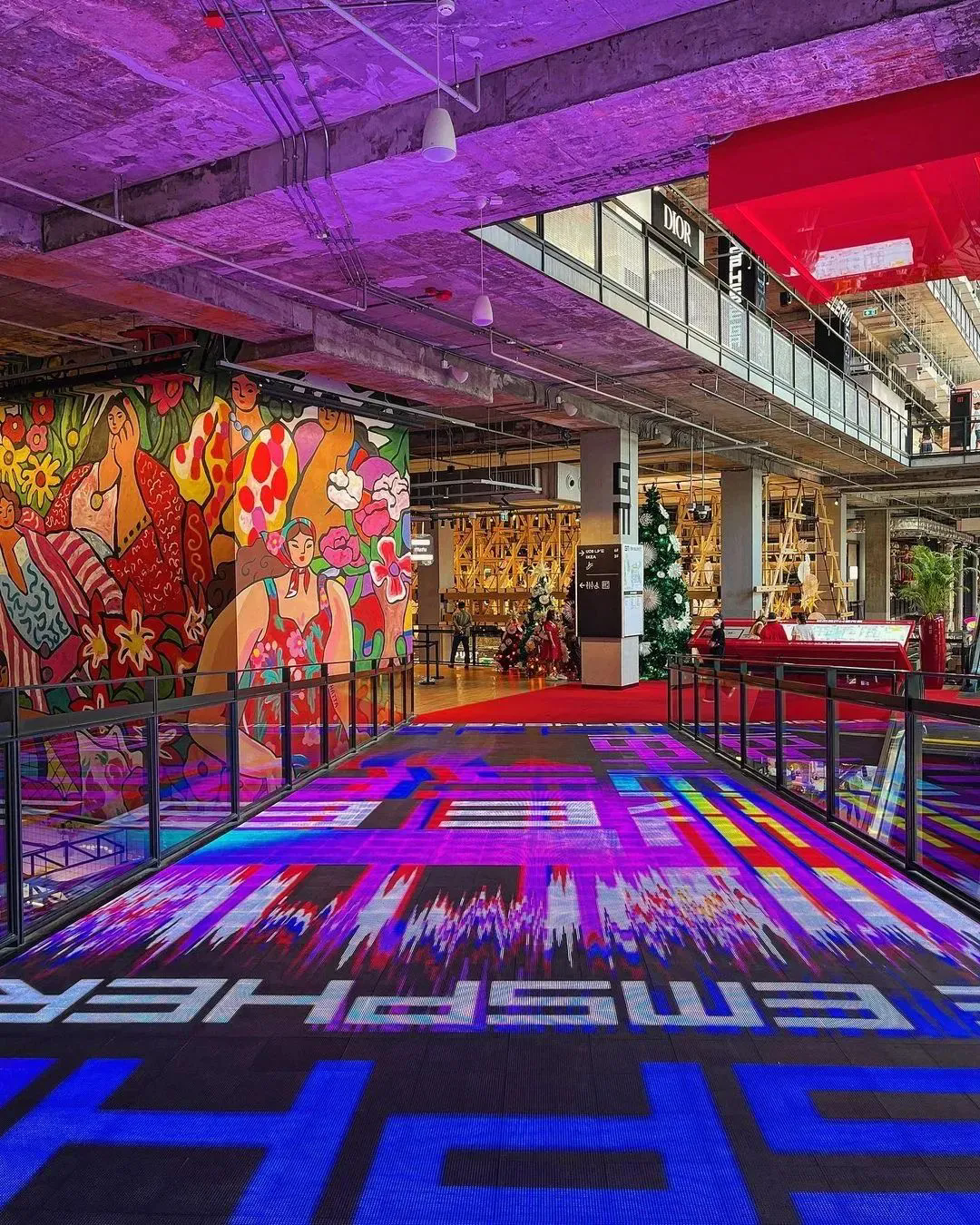 毛坯风商场开业成顶流？曼谷 emsphere 再现“盒子商业破圈”新招！