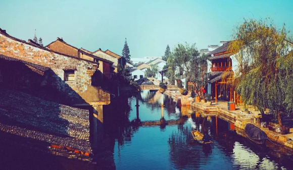 从特色小镇到城市高地，我们为什么期待黄酒小镇？