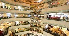 如何正确处理购物中心商品组合功能定位与消费者的关系？