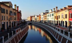 特色小镇建设不是“形象工程”，应避免成为“造城运动”！