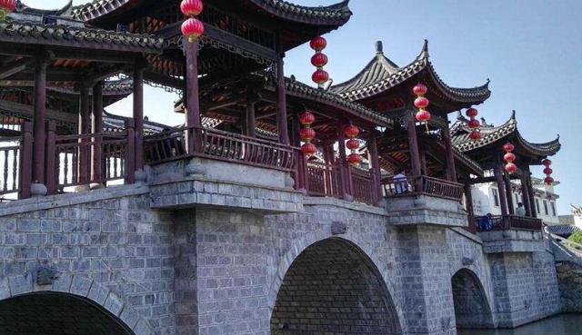 如何打造特色旅游文化小镇?