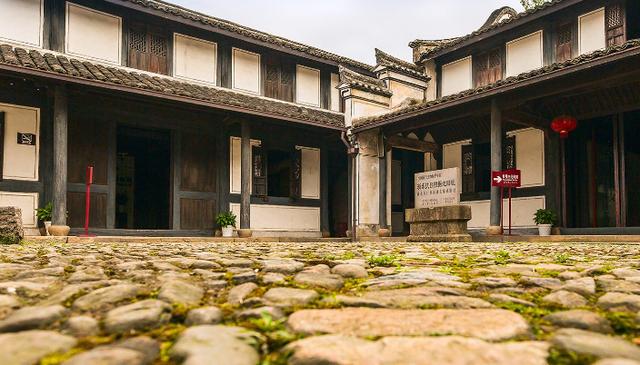 如何打造特色旅游文化小镇?