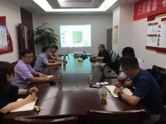 从眼镜商贸城到眼镜小镇的路有多远？