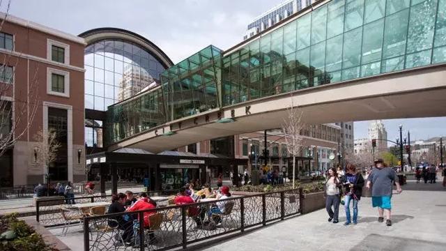 10个经典商业街景观设计案例