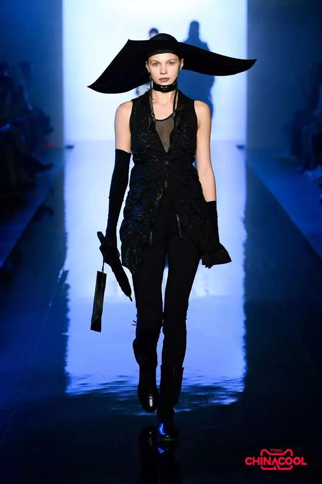 纽约时装周上的中国设计！这些跨界联名你不得不服