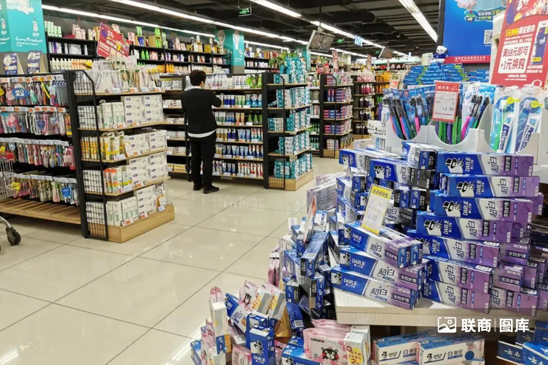 巨头抢滩同城零售，零售商怎么办？