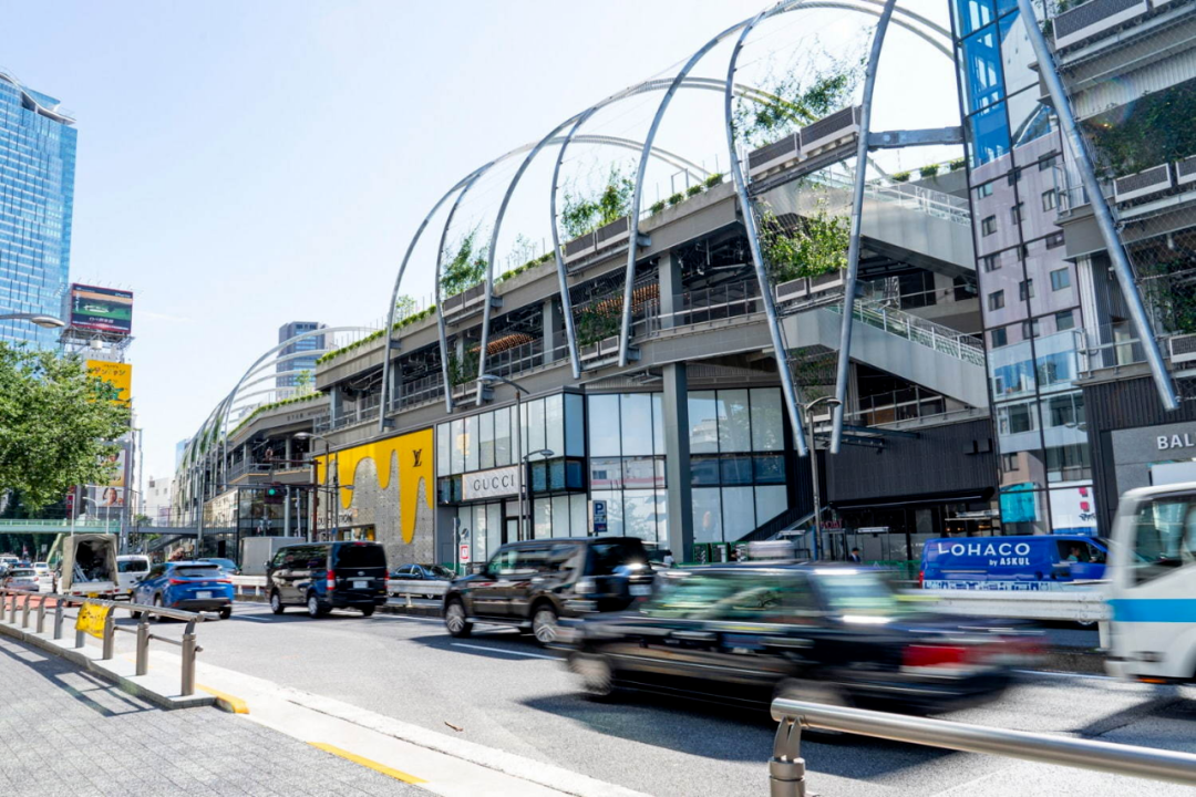 成为城市微度假地标，街区商业怎么就突然“火”了？