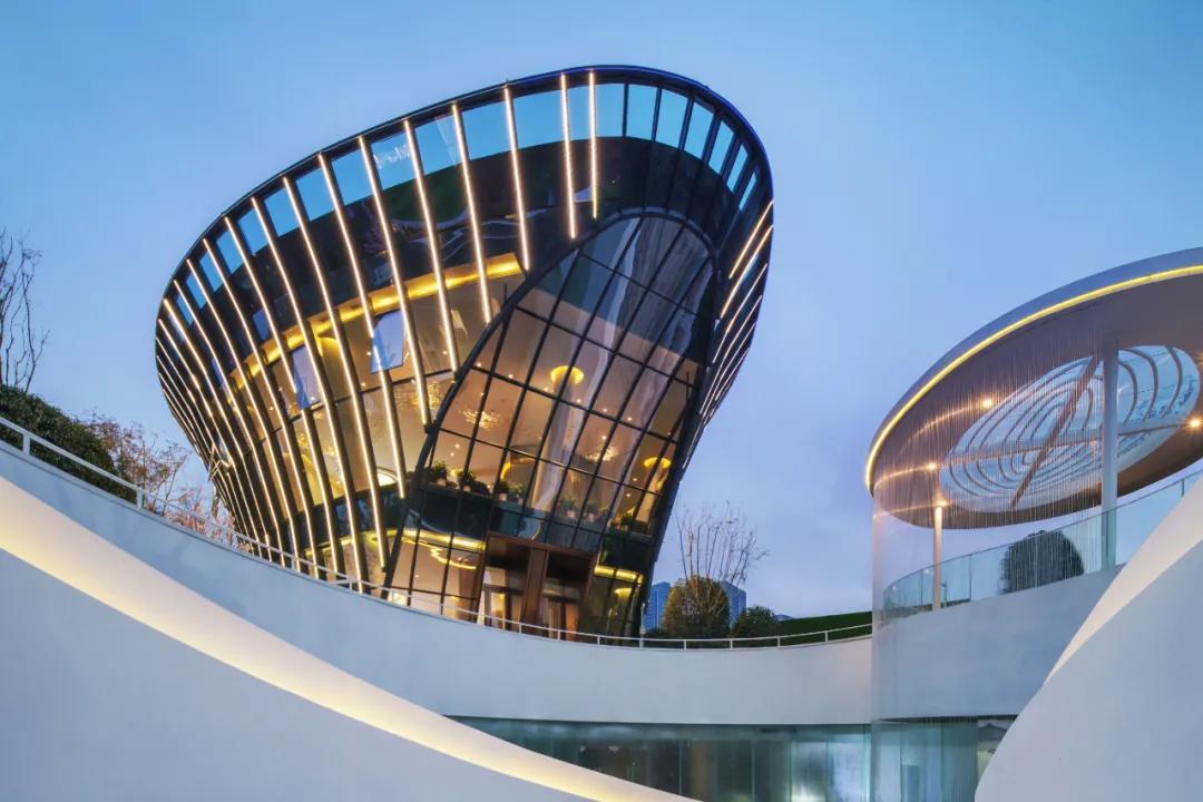 近两年流行的“下沉式”空间布局,一种新的设计方式