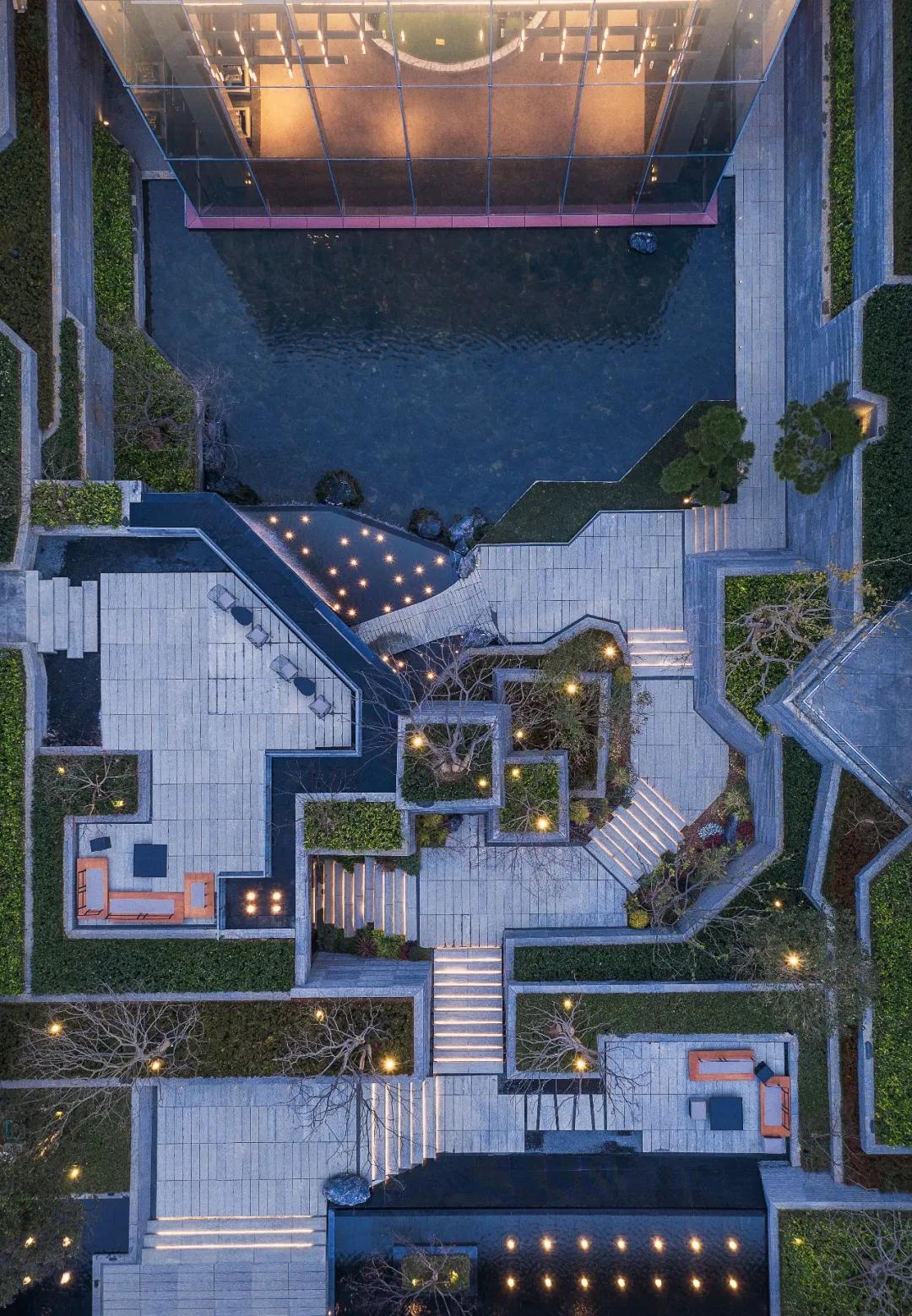 近两年流行的“下沉式”空间布局,一种新的设计方式