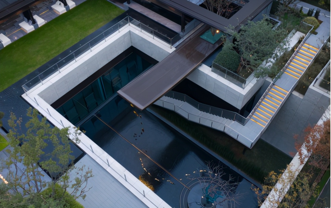 近两年流行的“下沉式”空间布局,一种新的设计方式