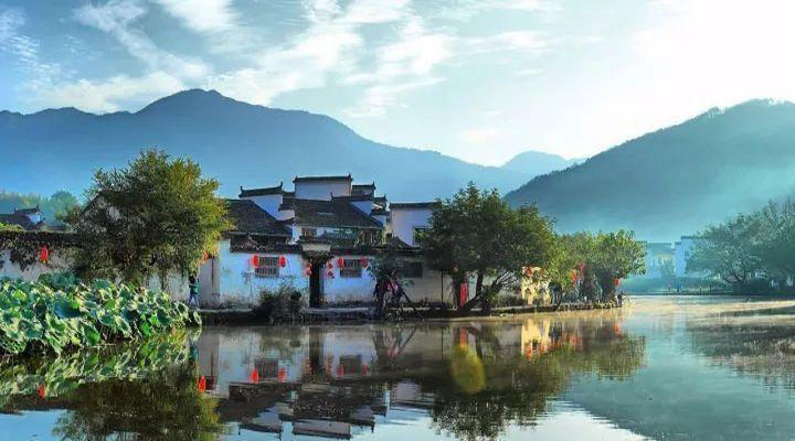 把特色小镇打造成亮丽名片