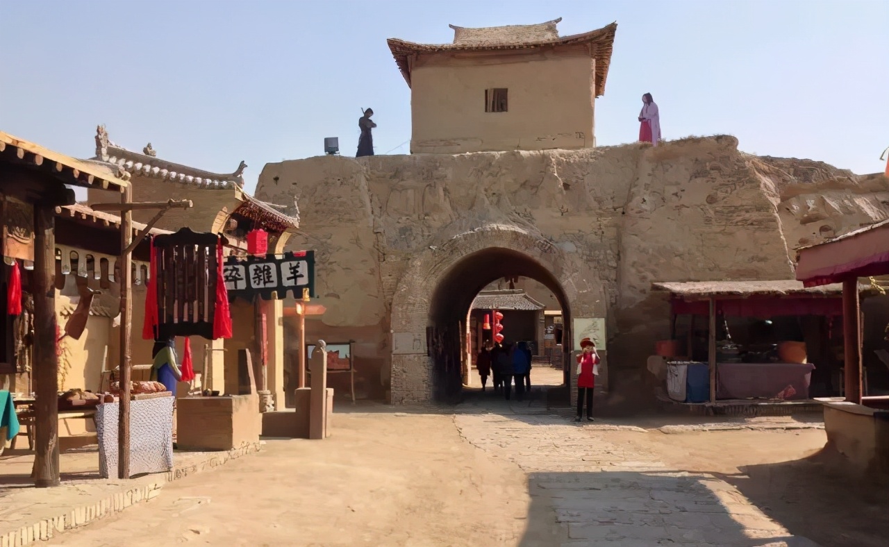 知名文化旅游小镇开发模式分析