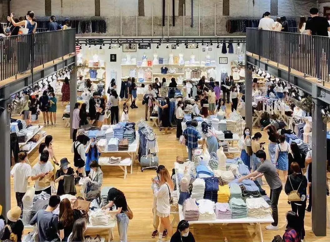 临期经济的崛起，性价比之外的商业启发