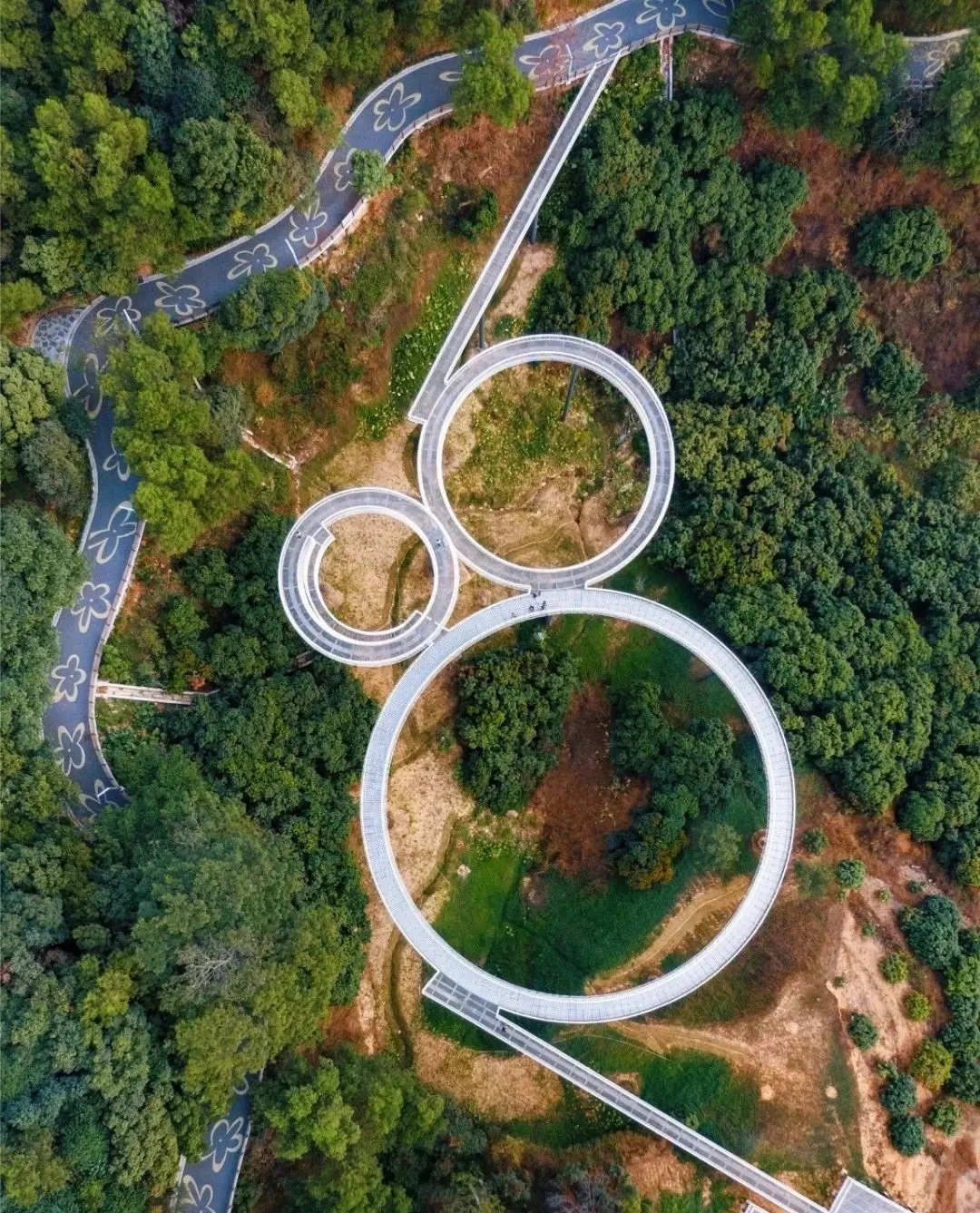 一个敢想一个敢建,盘点国内六大创意玻璃桥