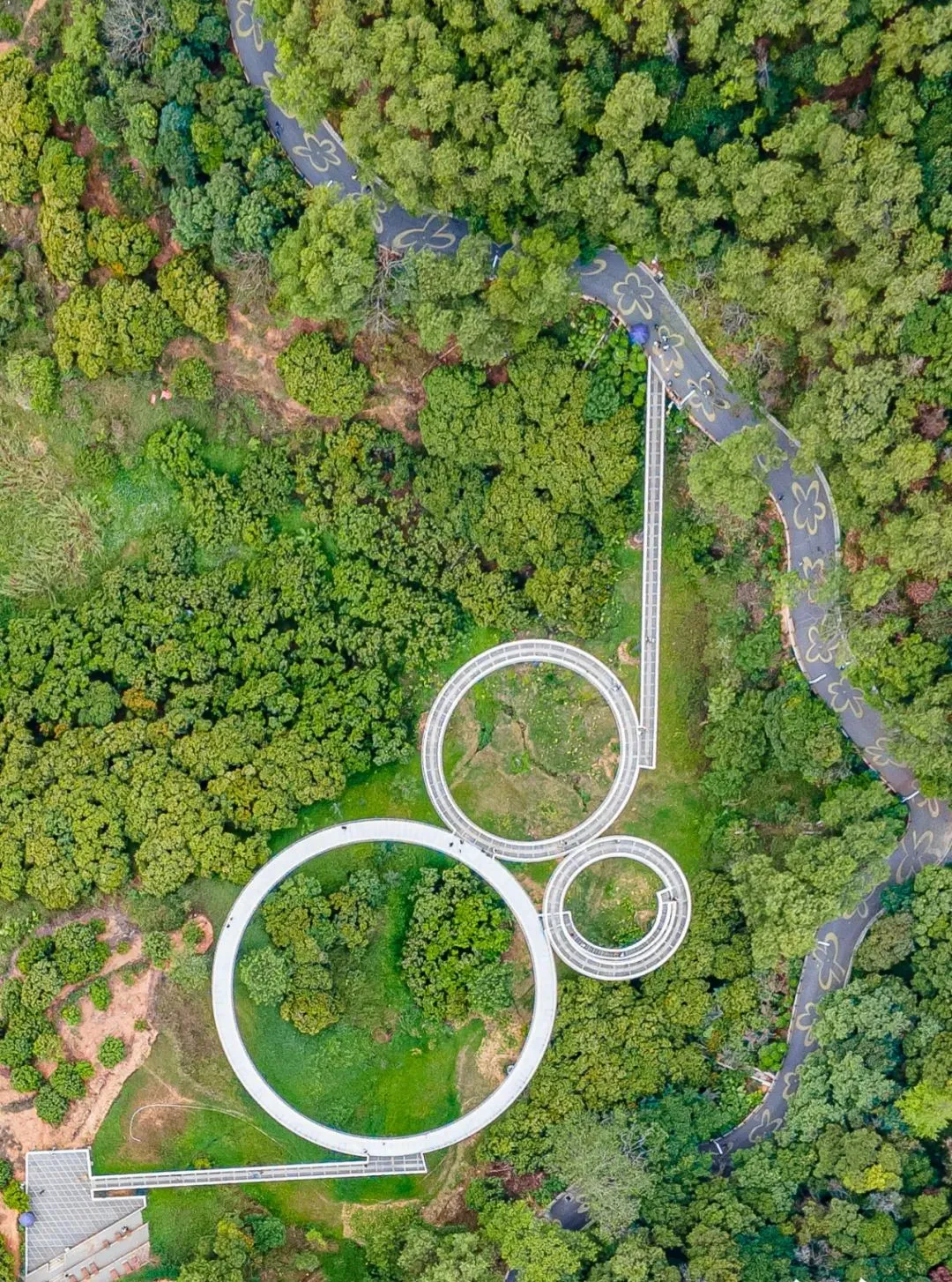 一个敢想一个敢建,盘点国内六大创意玻璃桥