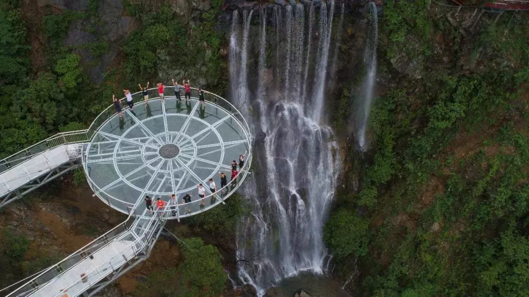 一个敢想一个敢建,盘点国内六大创意玻璃桥