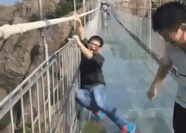 一个敢想一个敢建,盘点国内六大创意玻璃桥