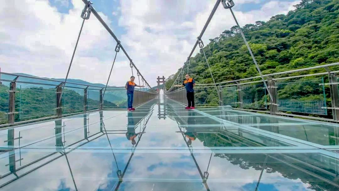 一个敢想一个敢建,盘点国内六大创意玻璃桥