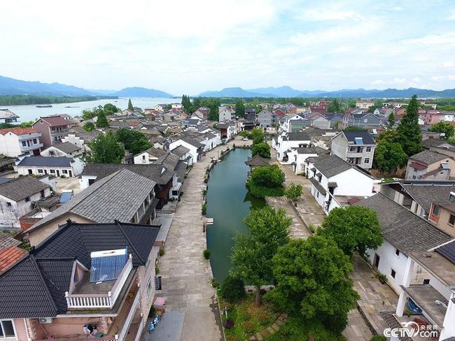 特色小镇建设必须高度重视补齐生态环保短板